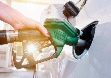 Una proposta per vietare le auto diesel e benzina dal 2035