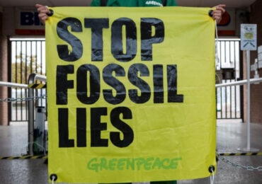 Greenpeace svela i tentativi dei governi di ridurre gli impegni contro i cambiamenti climatici in vista del…
