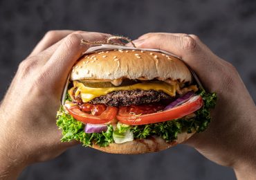 Bovino, vegetale o coltivato: qual è l'impatto sul <b>clima</b> di un hamburger - QuiFinanza