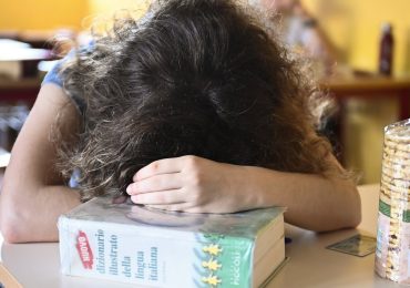 L'ennesimo "Esame di Stato" che sa troppo di passato. Guardiamo all'estero per cambiare