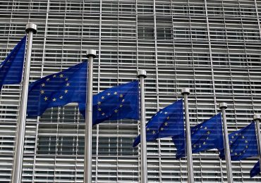 <b>Clima</b>, l'Ue propone il taglio delle <b>emissioni</b> del 90% entro il 2040 ma con “flessibilità”