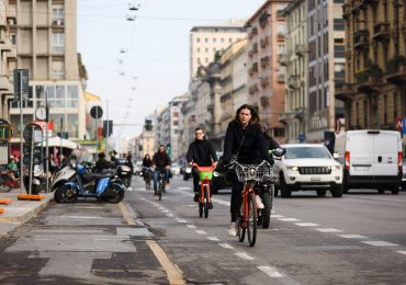 Via l'asfalto dalle strade urbane - il manifesto