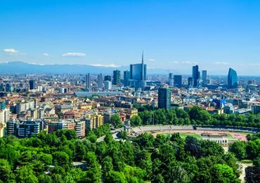 Milano, i dati del Piano Aria e <b>Clima</b> raccontano una città più pulita ma la sfida climatica resta aperta